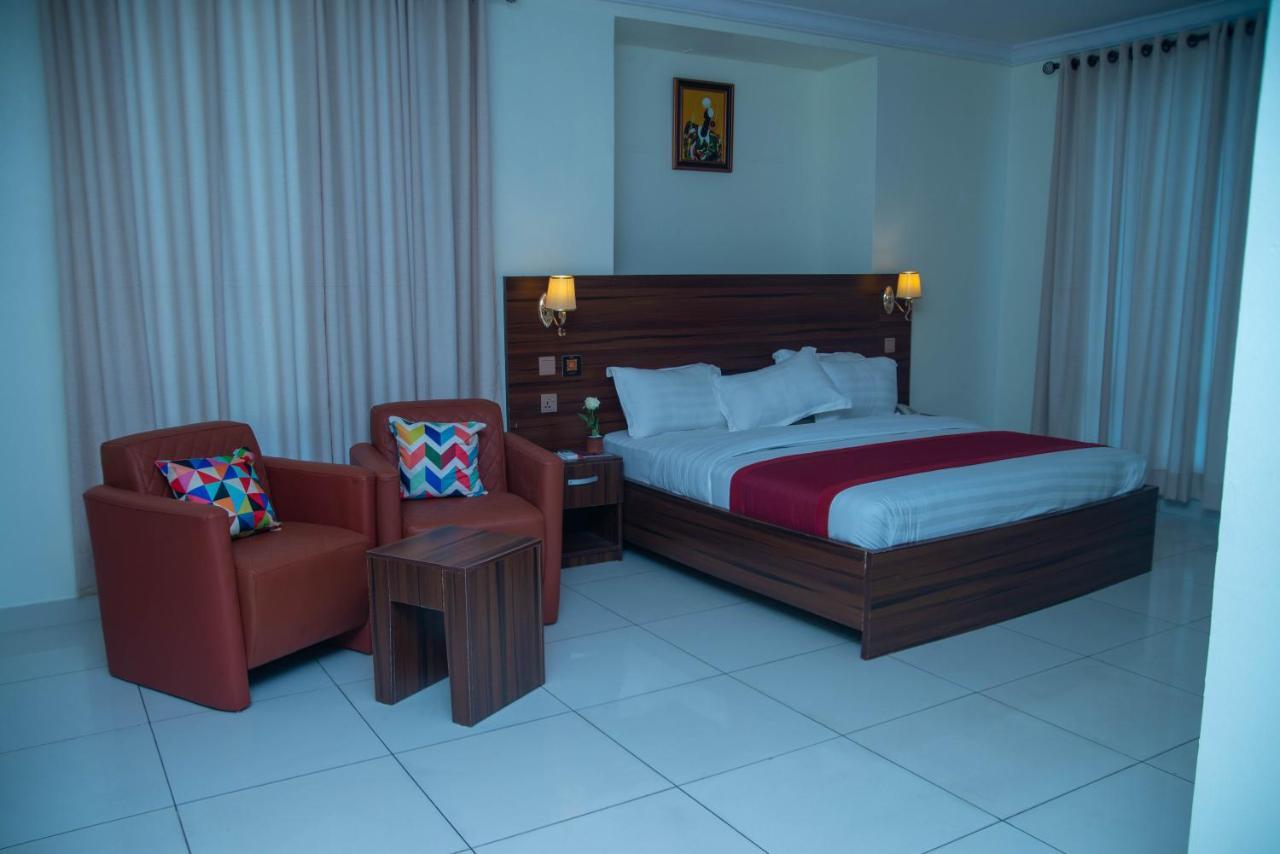 Posh Hotel And Suites Victoria Island Lagos Exterior foto