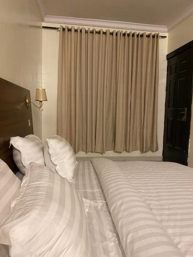Posh Hotel And Suites Victoria Island Lagos Exterior foto