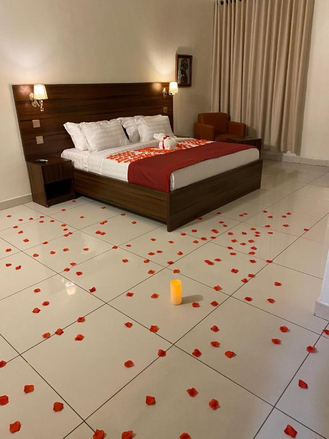 Posh Hotel And Suites Victoria Island Lagos Exterior foto